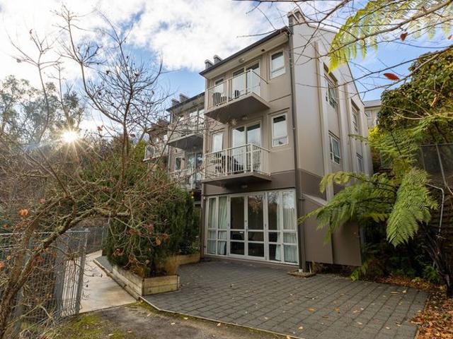Apartment for rent in Otakou