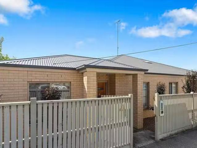 House for rent in Highton, Victoria