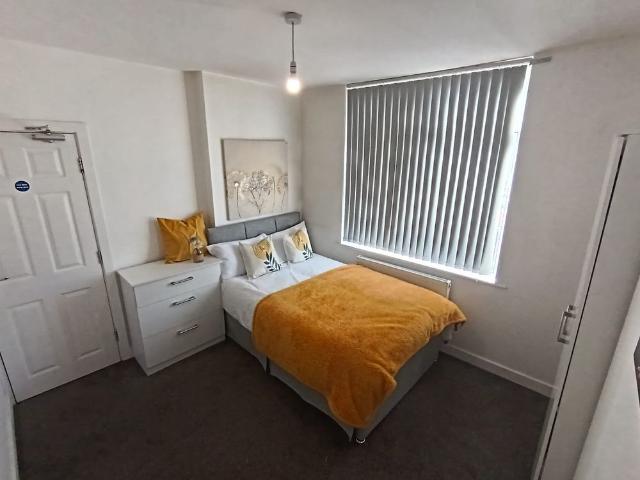 Room for rent in Westleigh, Wigan