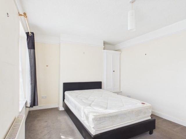 House for rent in Golden Valley, Gloucestershire