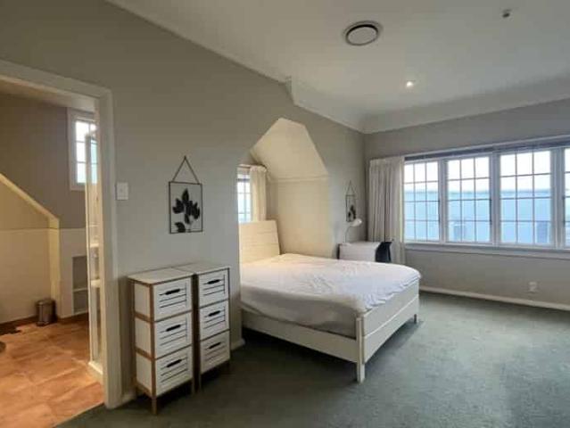 Property for rent in Otakou