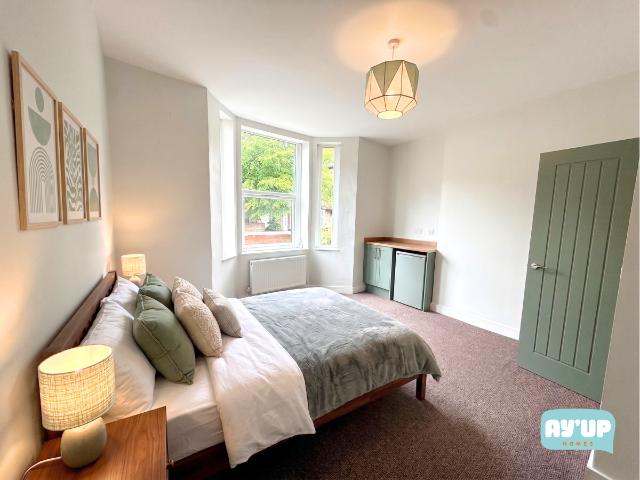 Room for rent in Hyde Park, South Yorkshire
