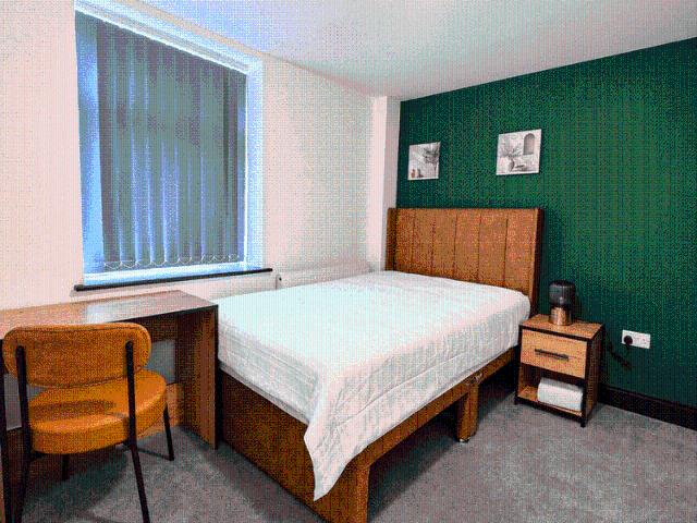 Room for rent in Newton Wood, Greenheys