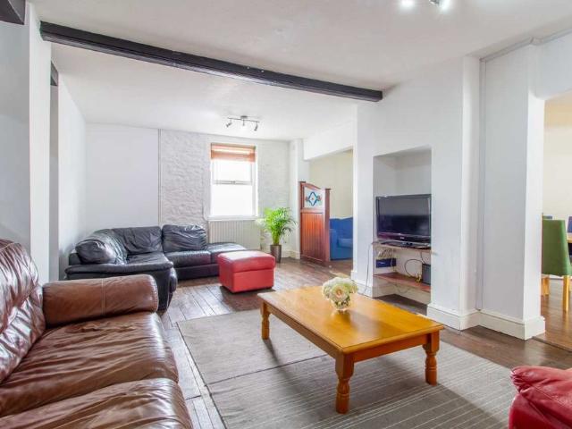 Room for rent in Wymans Brook, Golden Valley