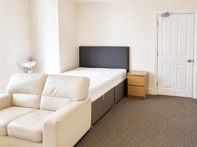 House for rent in Greenbank, Feckenham