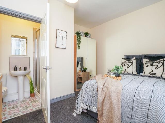 Room for rent in South Kirkby and Moorthorpe, South Kirkby