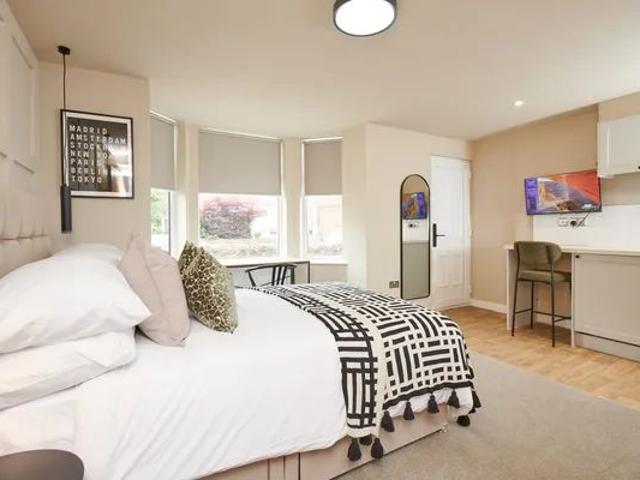 Studio for rent in Gedling