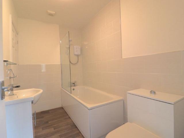 Apartment for rent in Falcon Lodge, Wales