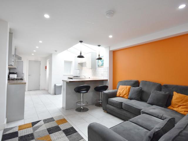 Room for rent in West Midlands