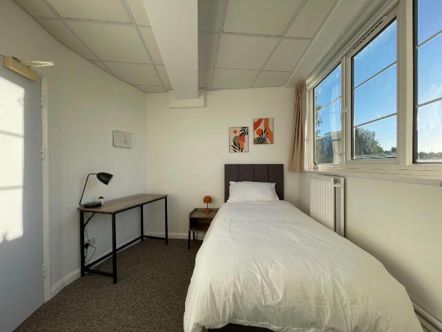 Studio for rent in Brunswick