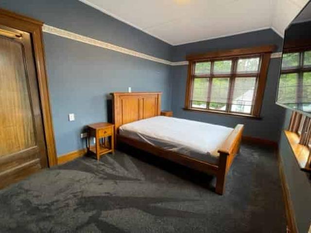 Property for rent in Otakou