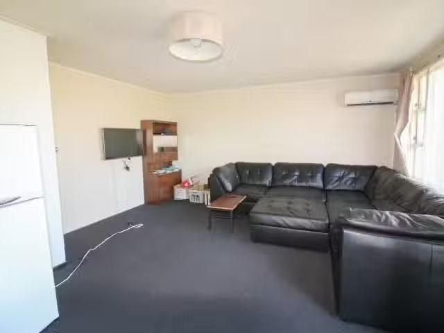 House for rent in Otakou