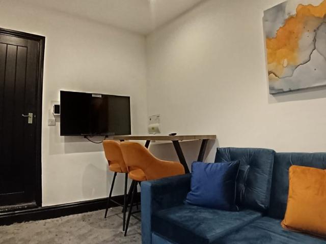 Room for rent in Fairfield, Bury