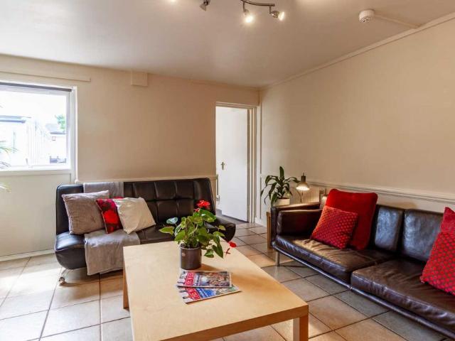 Room for rent in Golden Valley, Gloucestershire