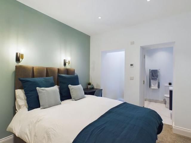 Room for rent in Yeovil, Somerset