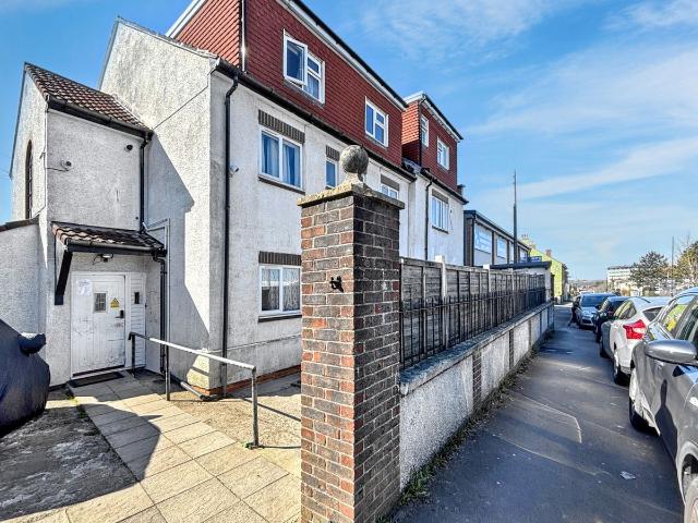 Studio for rent in Feckenham, City Of Bristol