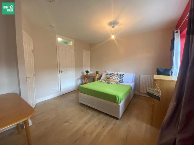 Room for rent in Millwall, Greater London
