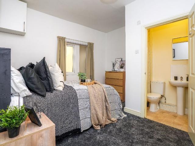 Room for rent in South Kirkby and Moorthorpe, South Kirkby