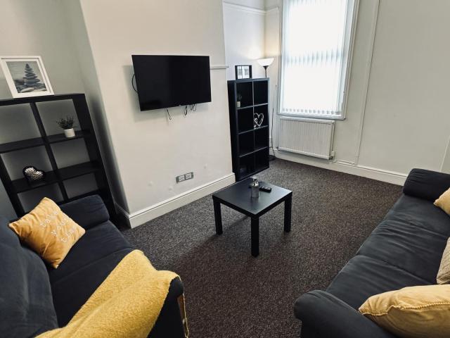 Room for rent in Northgate Village, Two Mills