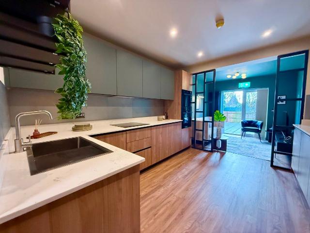 Room for rent in Spring Park, Luton