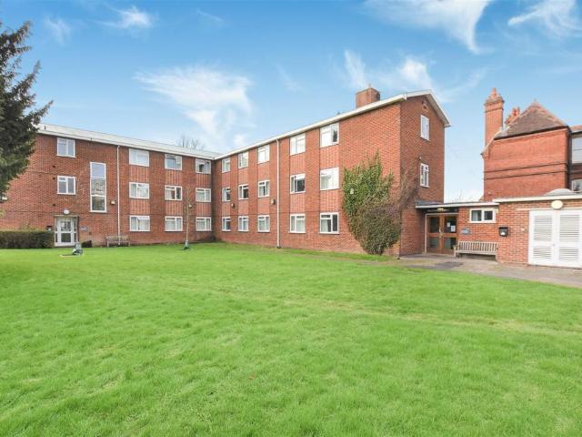 House for rent in Newtown, Reading