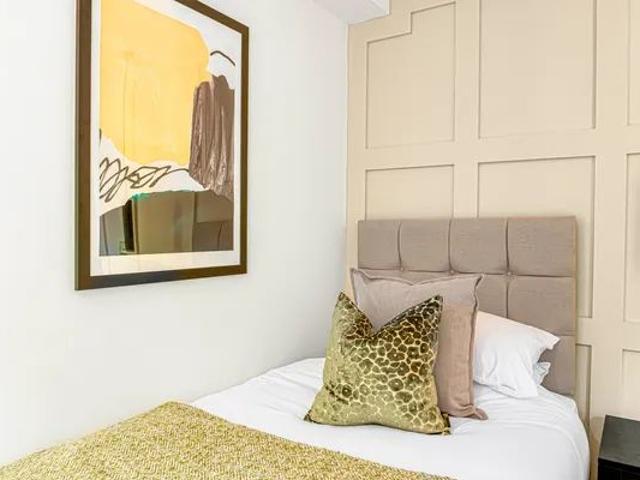 Studio for rent in Pride Park, East Midlands