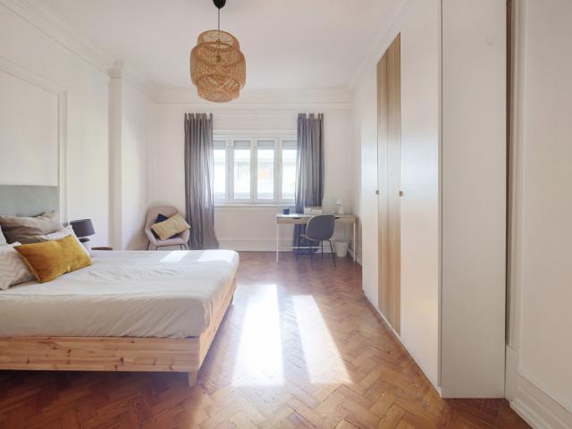 Quarto alugar em São Sebastião da Pedreira, Lisboa