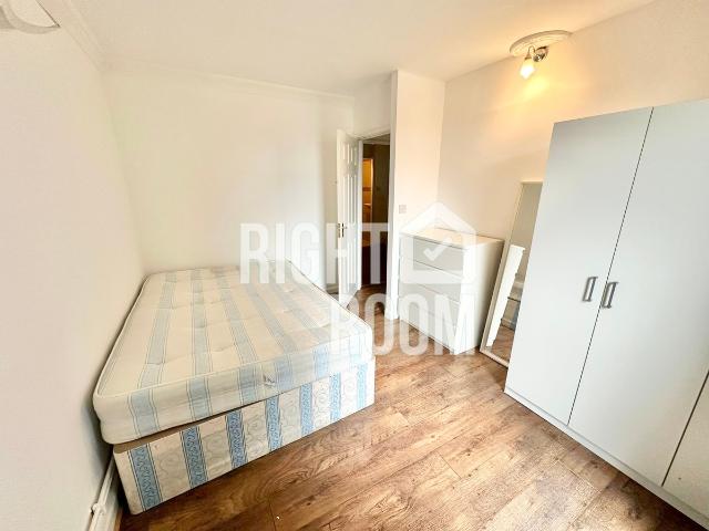 Room for rent in South Hampstead, Greater London