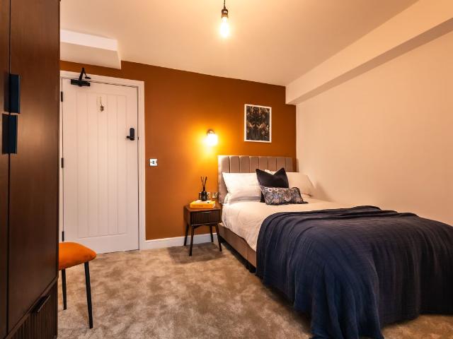 Studio for rent in Littleover, East Midlands