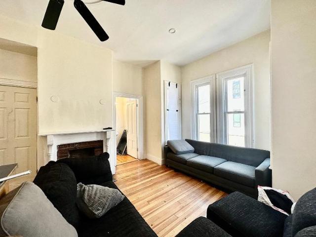 Room for rent in Lower Allston, Boston