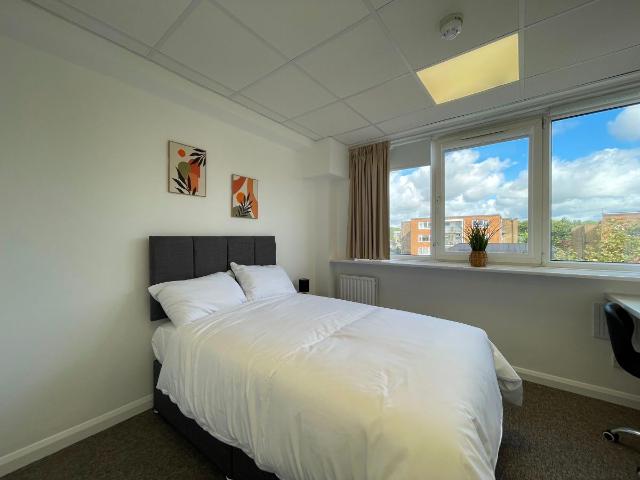 Studio for rent in Brunswick