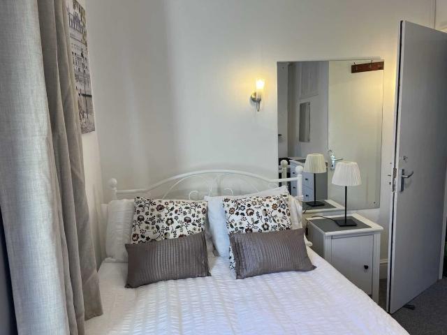 Room for rent in Charlotteville, Guildford