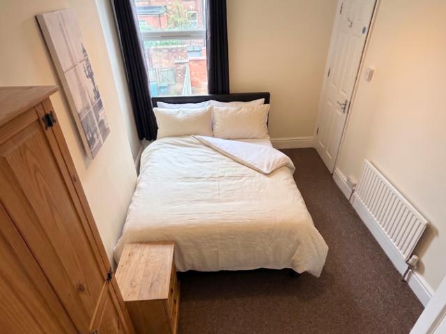 Room for rent in Hyde Park, South Yorkshire