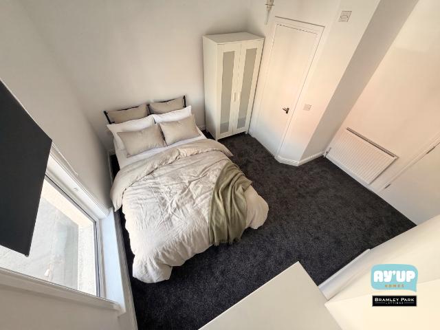 Room for rent in Wheatley, South Yorkshire