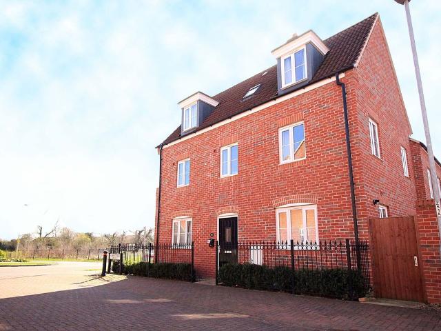 Room for rent in Woodlands Park, Bedford
