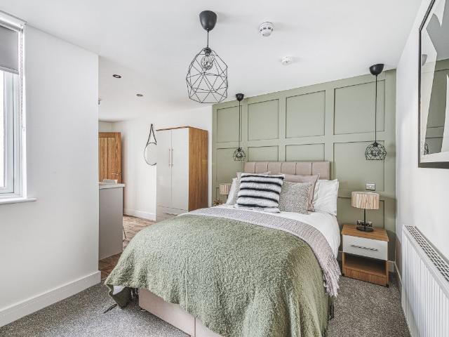 Studio for rent in Caldermill, East Midlands
