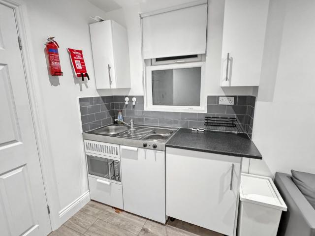 Room for rent in Dollis Hill, Greater London