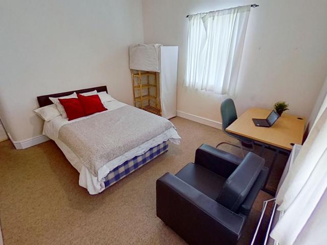 Room for rent in Northgate Village, Two Mills