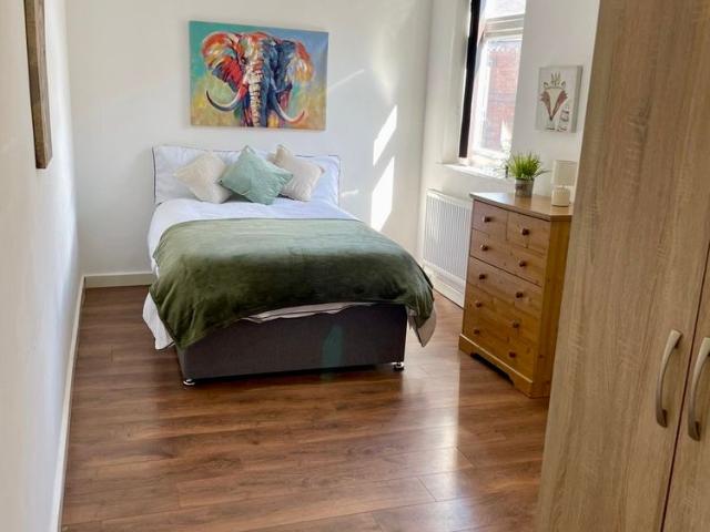 Room for rent in Newfoundpool, Old Wharf