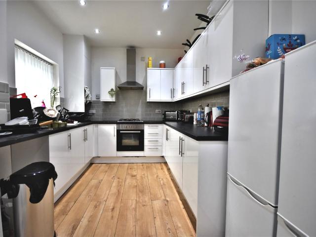 Room for rent in Ball Hill, West Midlands