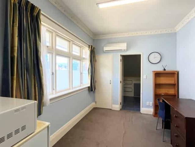 Property for rent in Otakou