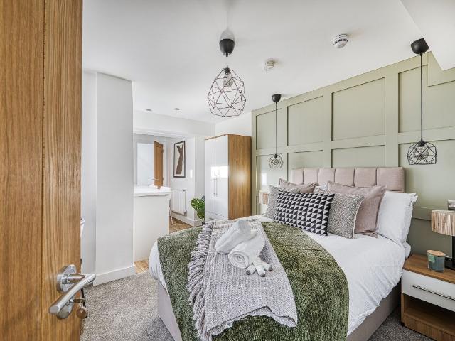 Studio for rent in Caldermill, East Midlands