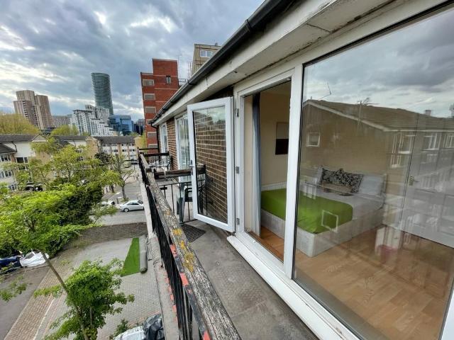 Room for rent in Blackwall, Greater London
