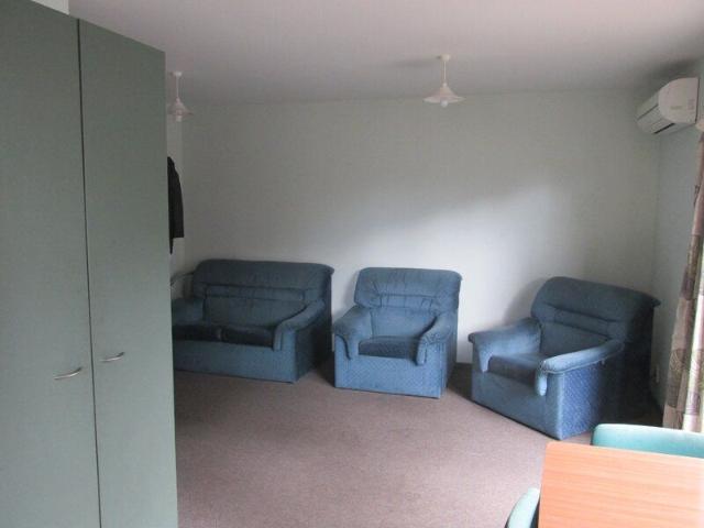 Room for rent in Chaslands, Canterbury