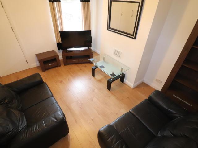 Room for rent in Northgate Village, Two Mills