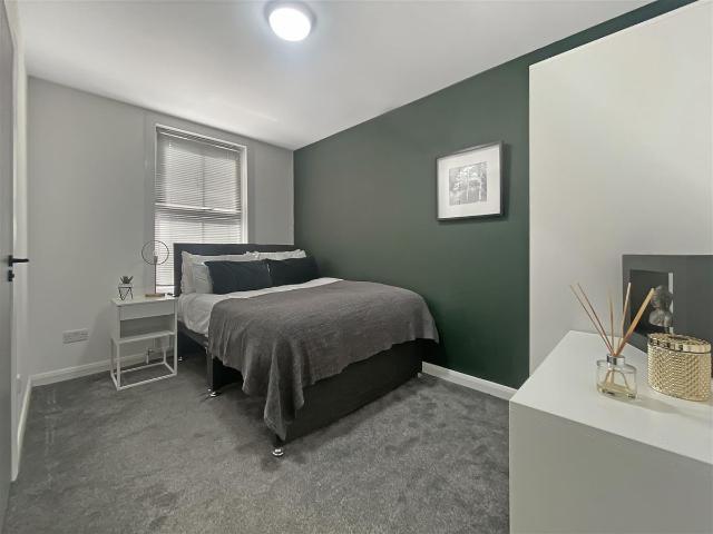 Room for rent in Hythe, Fordham Heath