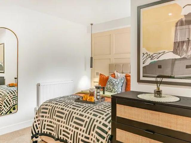 Studio for rent in Pride Park, East Midlands