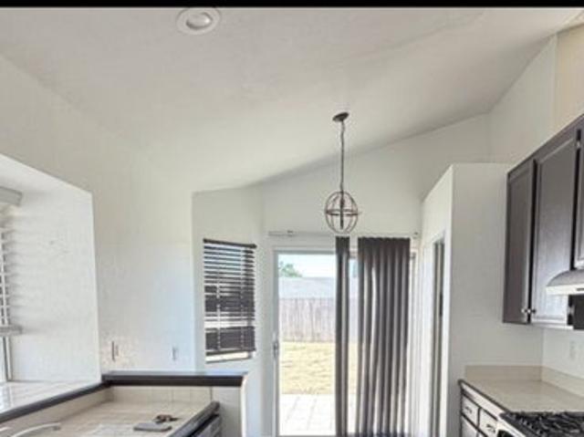 Room for rent in Moreno Valley, California