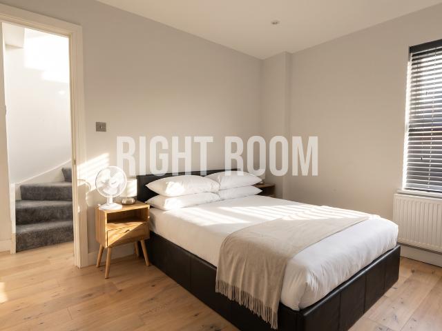 Room for rent in College Park, Greater London