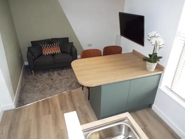 House for rent in Berry Hill, Potters Corner